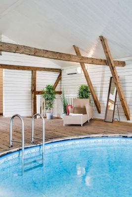 Rymligt och modernt hus med inomhuspool | SE02004 - Bild 3