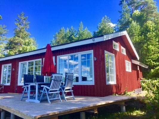 Hus Kilstrand vid sjökanten av Sävensjön - Bild 4
