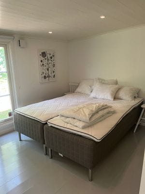 Två stugor 65 + 44 m2 på stor tomt i Gnisvärd - Bild 13