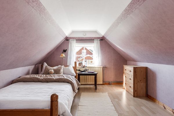 Charmig hallandslänga centralt - Bild 3