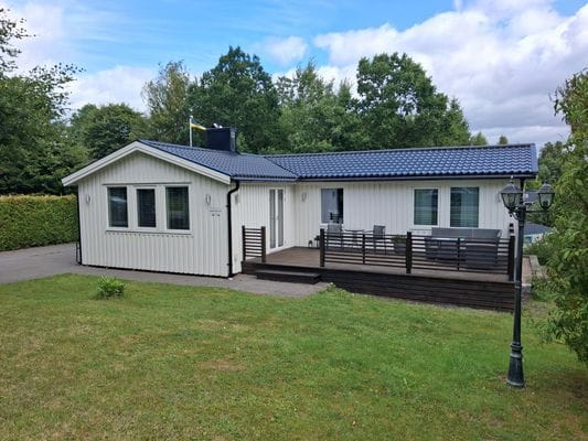 Naturnära semesterhus i Småland vid sjön Möckeln