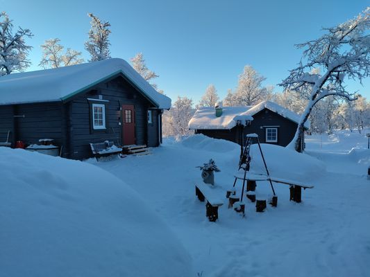 Mysig liten stuga - Bild 3