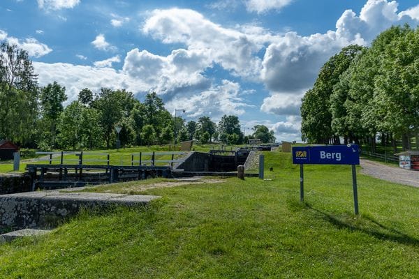 Sjötomt/sjöläge med båt och egna bryggor/trädäck - Bild 27