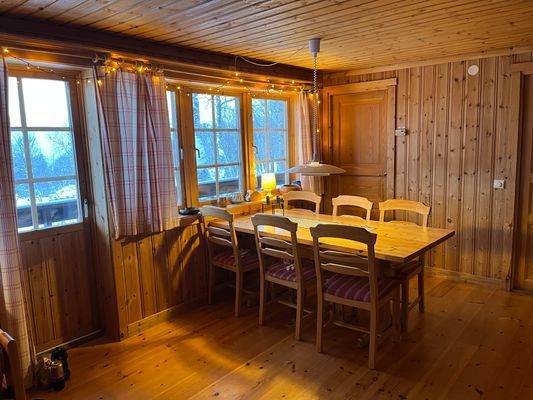 Mysig välutrustad stuga med bra läge - Bild 7