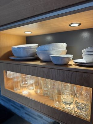 Fullt utrustat kök med glas, porslin m.m även för stora sällskap.