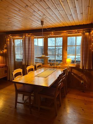 Mysig välutrustad stuga med bra läge - Bild 18