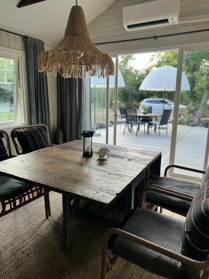 Charmig stuga ett stenkast från Hertastranden - Bild 3