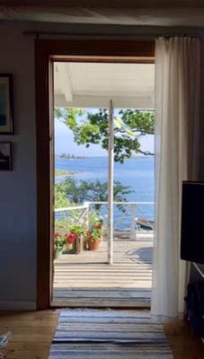 Mysig stuga vid havet med egen badbrygga - Bild 4
