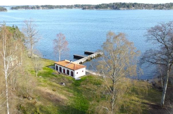 Gransjö Gård Åkersberga Unik avskild sjöfastighet - Bild 14