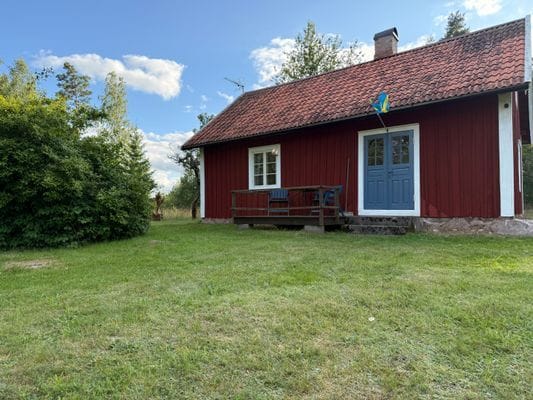 Stuga på landet med närhet till sjöar o glasriket. - Bild 2