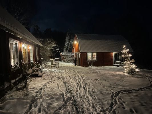 Bogsta By – Historisk Sörmlandsgård med sjöutsikt - Bild 2