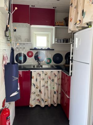 Mysig stuga/Ateljé med havsutsikt på Donsö - Bild 31
