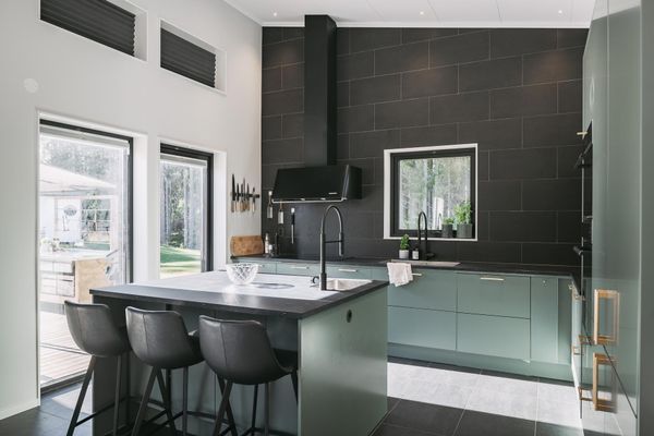 Stort hus ute på en fin Ö nära Vänern - Bild 11