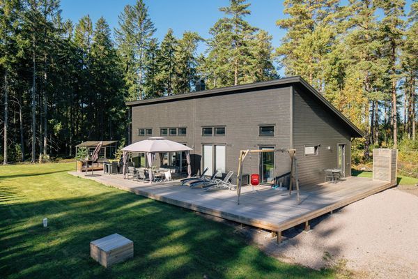 Stort hus ute på en fin Ö nära Vänern - Bild 2