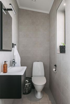 Stort hus ute på en fin Ö nära Vänern - Bild 17