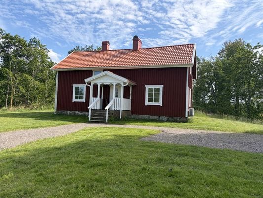 Charmig stuga i närheten av Hjärtasjön