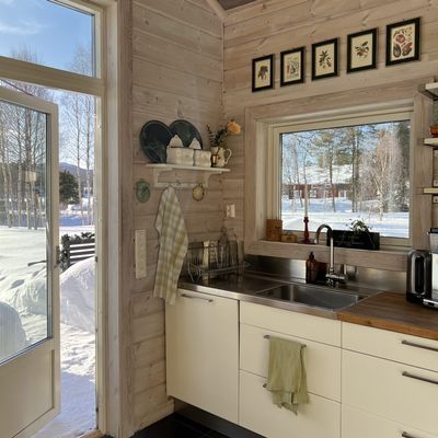 Köksutgången mot den stora altanen i söder