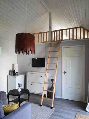 Nybyggt hus med pool i naturskönt område - Bild 21