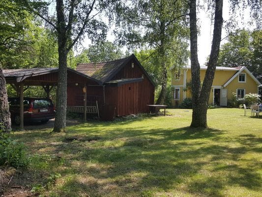 Mysig stuga vid skogens kant i bedårande Blekinge - Bild 7