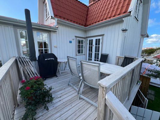 Havsnära villa med underbar utsikt i Rönnäng - Bild 7