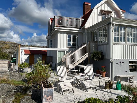 Havsnära villa med underbar utsikt i Rönnäng - Bild 2